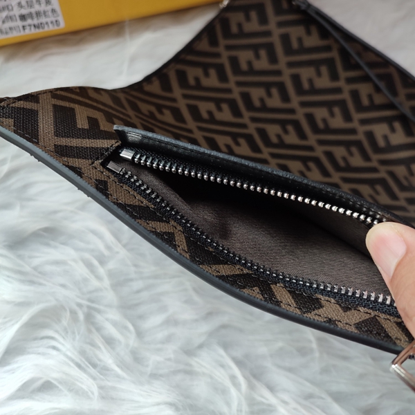 超激安ブランド財布偽物側面デザイン